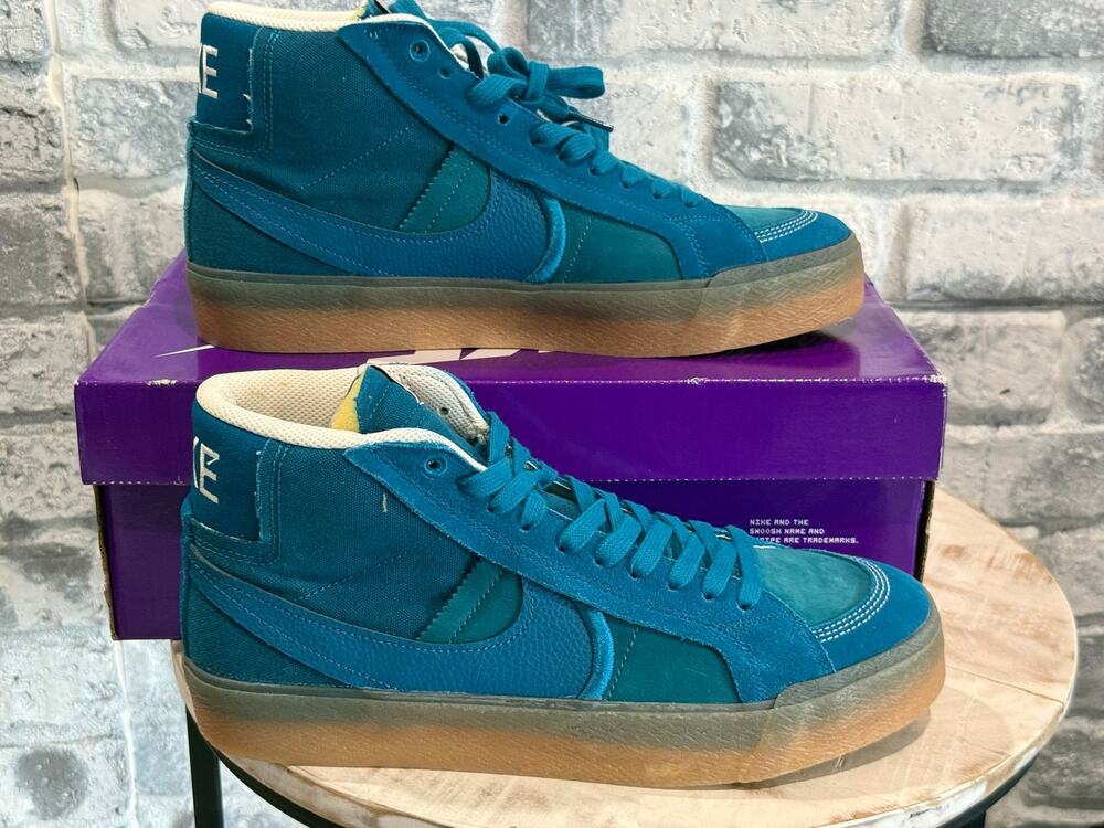 Nike SB Zoom Blazer Mid PRM Plus Green Abyss Gum Size 9.5 DV5468-300